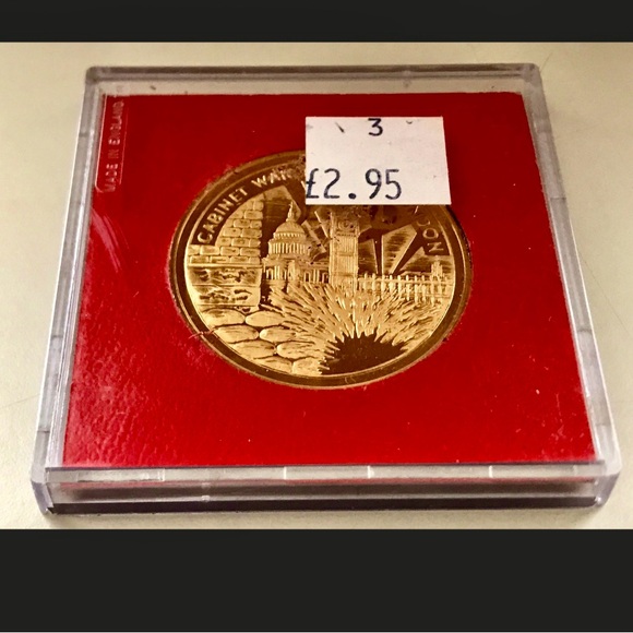 1980s Vintage Solid Bronze Winston Churchill War Cabinet Room Coin - Picture 6 of 7